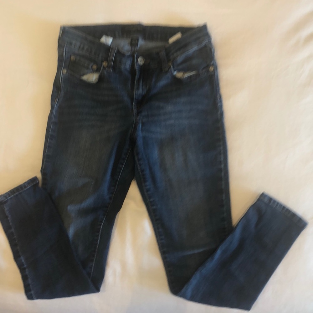 Women’s skinny jeans